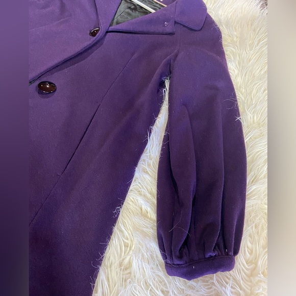 Banana Republic Coat 78% Wool - longer style, deep purple retailed 180+ - Picture 4 of 5